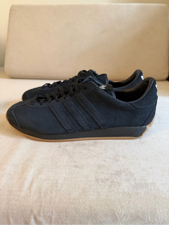 KHAITE Shoes - KHAITE Black Suede Low-Profile Athletic Sneakers